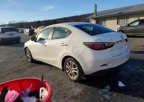 2017 Toyota Yaris Ia из США, поврежденный, VIN 3MYDLBYV8HY165902